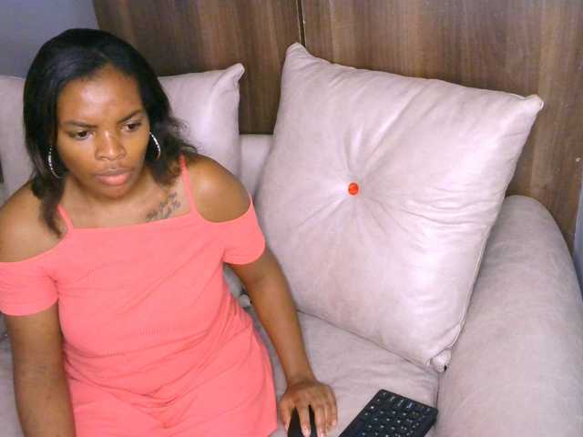 Cece-16 live cam on BongaCams
