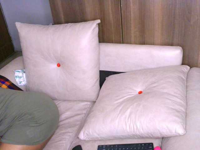 Cece-16 live webcam show