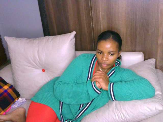 Cece-16 live cam on BongaCams