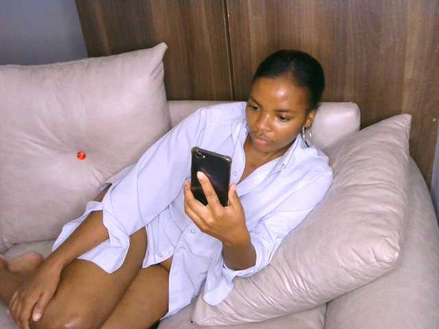 Cece-16 live cam on BongaCams