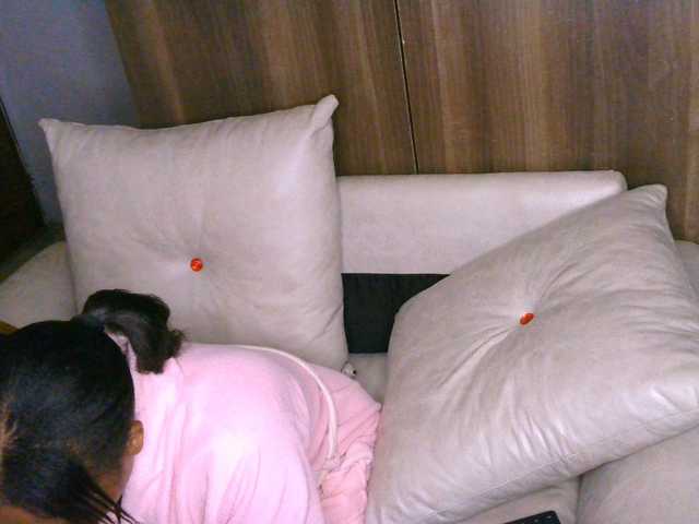 Cece-16 live cam on BongaCams