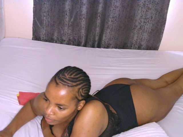 Cece-16 live cam on BongaCams