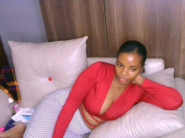 Cece-16 live cam on BongaCams