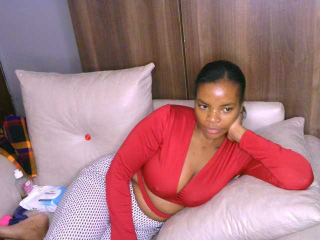 Cece-16 live cam on BongaCams