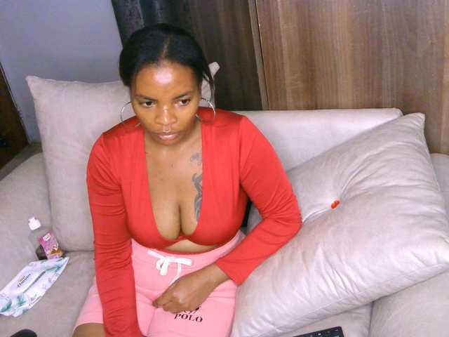 Cece-16 live cam on BongaCams