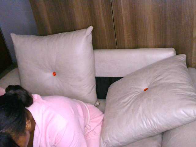 Cece-16 live cam on BongaCams