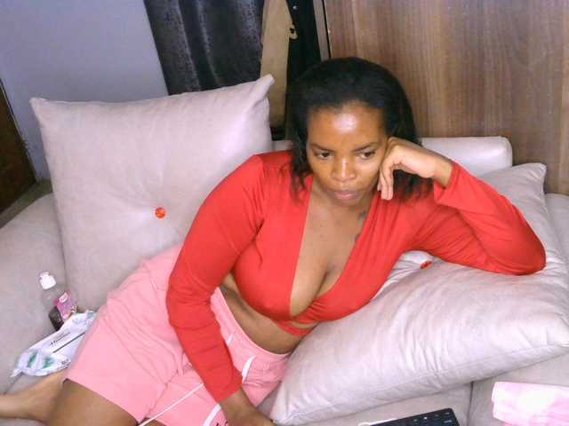 Cece-16 live cam on BongaCams