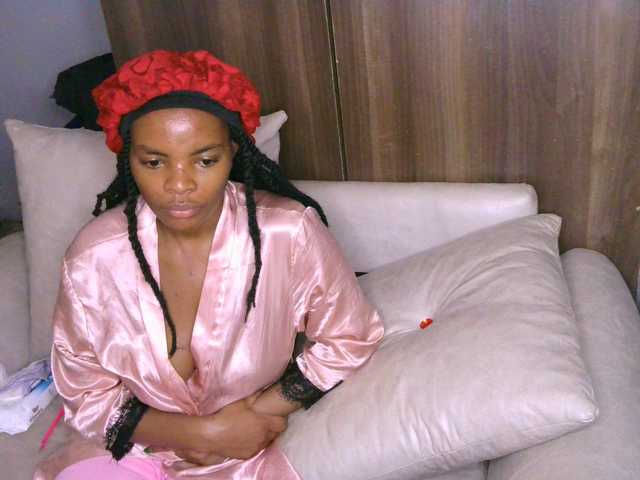 Cece-16 live cam on BongaCams