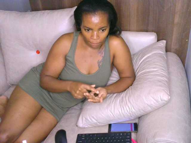 Cece-16 live cam on BongaCams