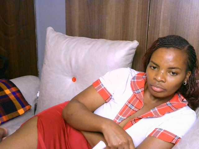 Cece-16 live cam on BongaCams
