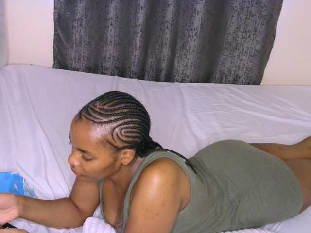 Cece-16 live cam on BongaCams