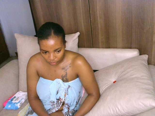 Cece-16 live cam on BongaCams