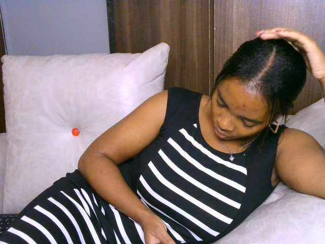 Cece-16 live cam on BongaCams