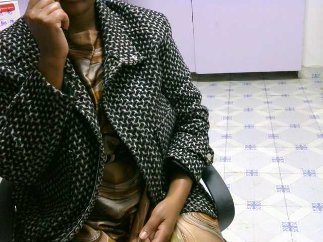 Cece-16 live cam on BongaCams