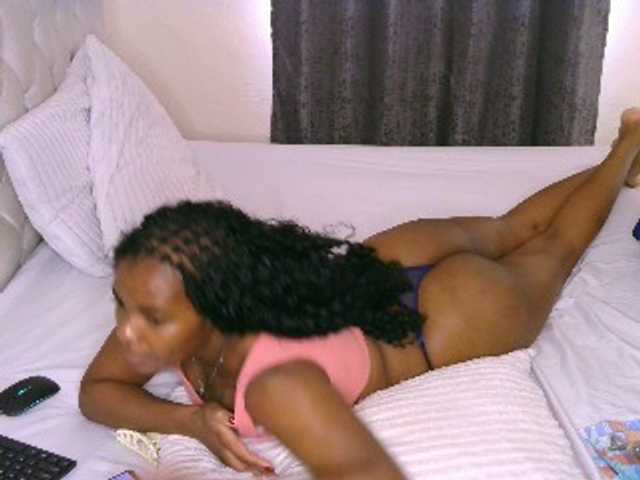 Cece-16's BongaCams show and profile