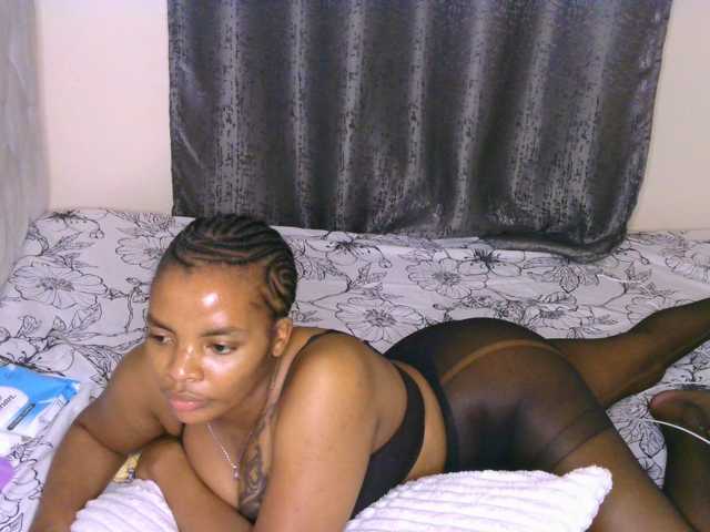 Cece-16 live cam on BongaCams