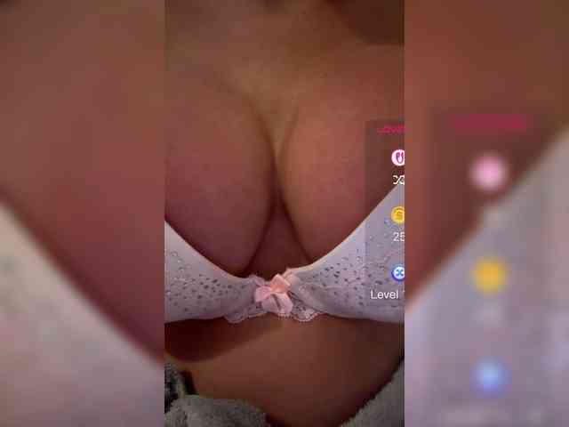 F3ckdolllucy webcam