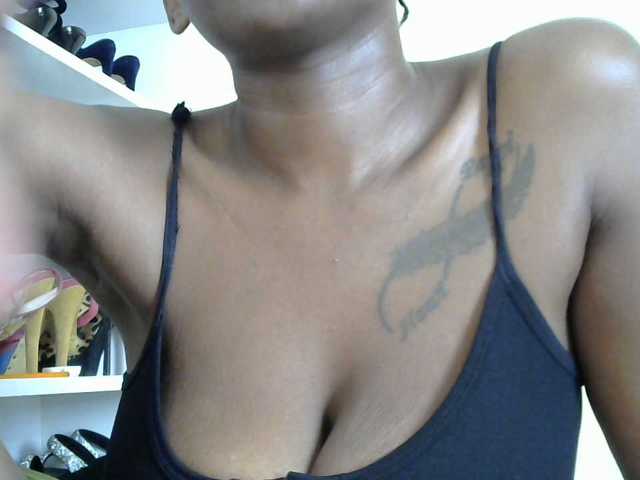 goddess-soriyah live cam on BongaCams