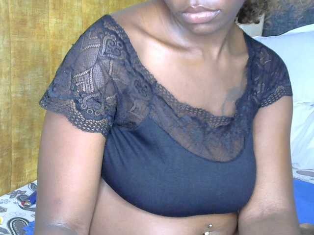 goddess-soriyah live cam on BongaCams