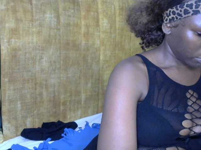 goddess-soriyah live cam on BongaCams