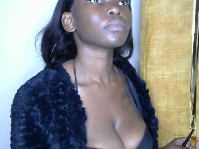 goddess-soriyah live cam on BongaCams