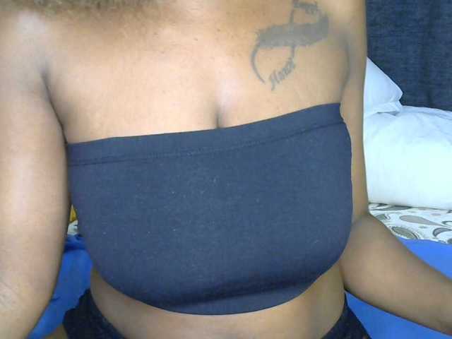 goddess-soriyah live cam on BongaCams