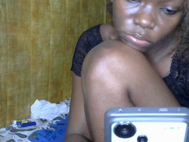 goddess-soriyah live cam on BongaCams