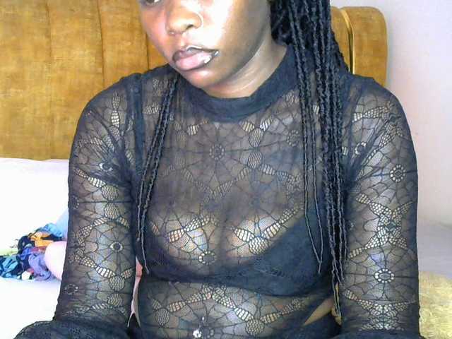goddess-soriyah live cam on BongaCams