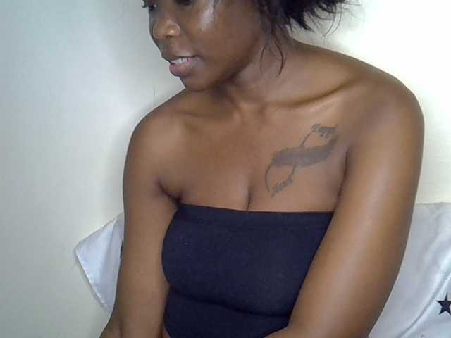 goddess-soriyah live cam on BongaCams
