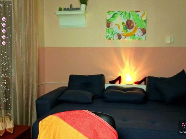 Musekittyjeni112 live webcam show
