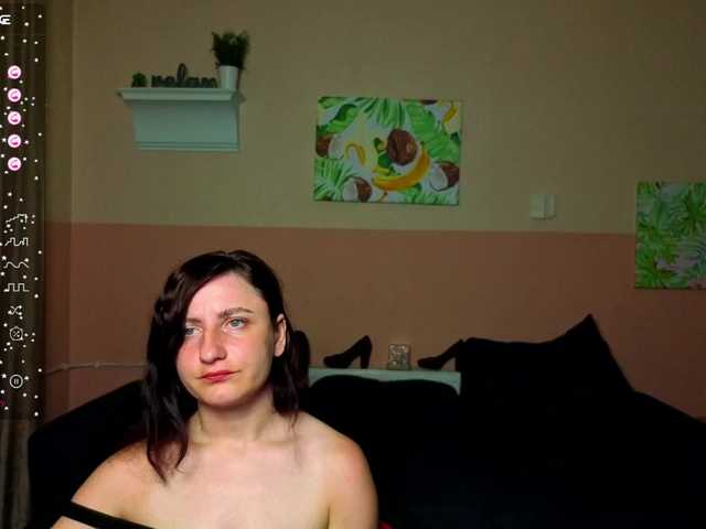 Musekittyjeni112 live webcam show
