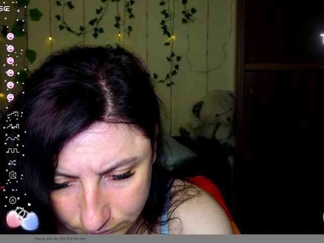 Musekittyjeni112 webcam