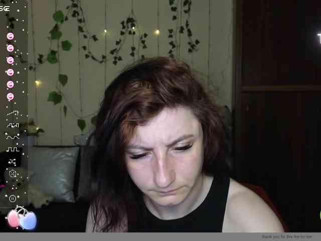 Musekittyjeni112 webcam