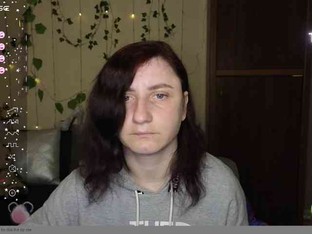 Musekittyjeni112 webcam