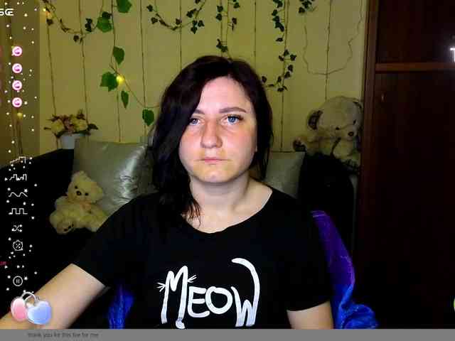 Musekittyjeni112 webcam