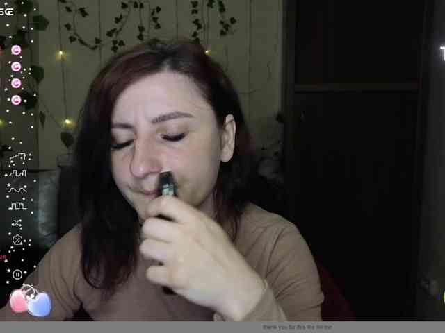 Musekittyjeni112 webcam