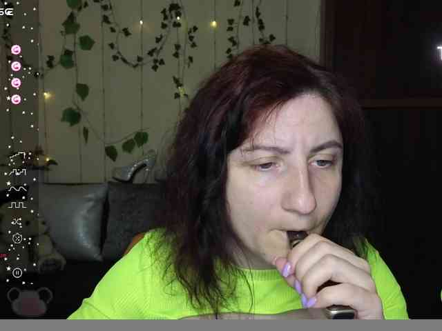 Musekittyjeni112 webcam