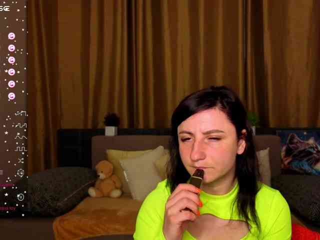 Musekittyjeni112 webcam