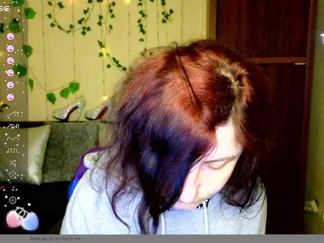 Musekittyjeni112 webcam