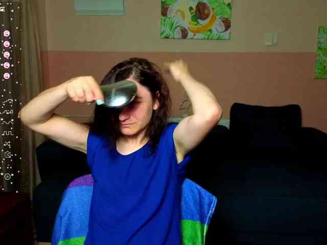 Musekittyjeni112 webcam
