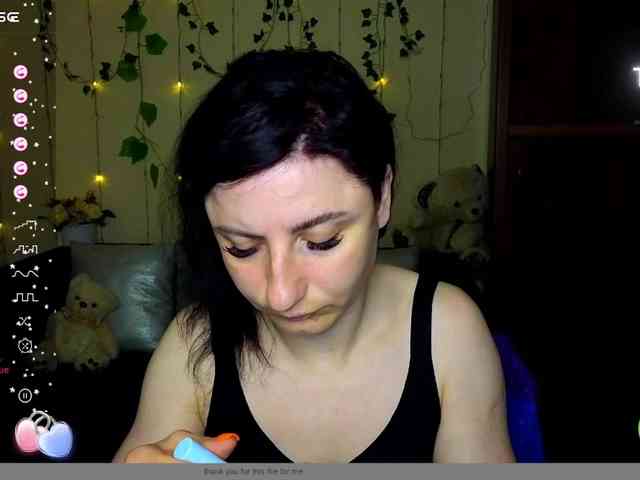 Musekittyjeni112 webcam