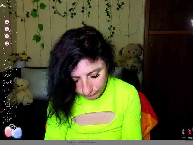 Musekittyjeni112 webcam