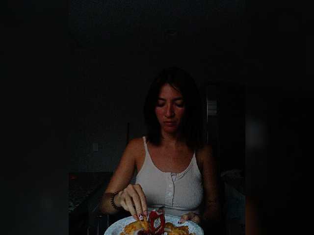 Gatita-14 live cam on BongaCams
