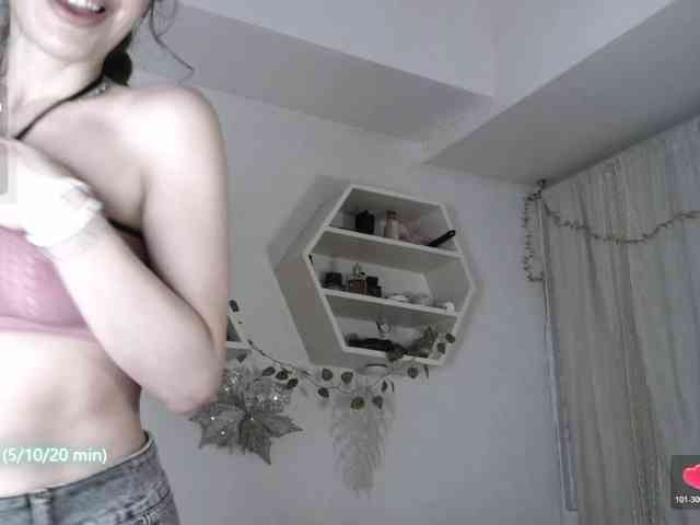 eden-heaven Live Webcam on BongaCams