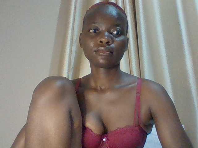 Sexybooty15 live cam on BongaCams