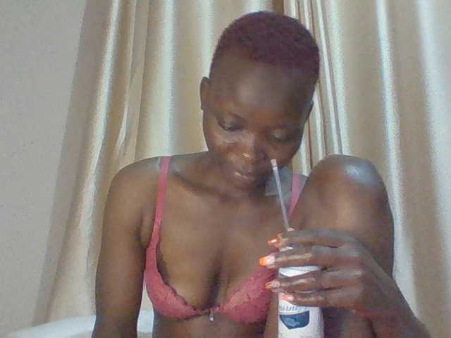 Sexybooty15 live cam on BongaCams