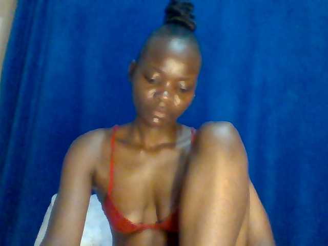Sexybooty15 live cam on BongaCams