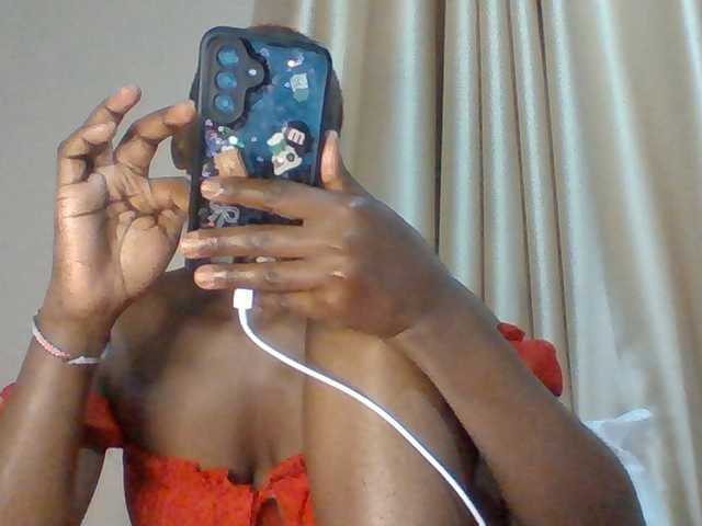 Sexybooty15 live cam on BongaCams