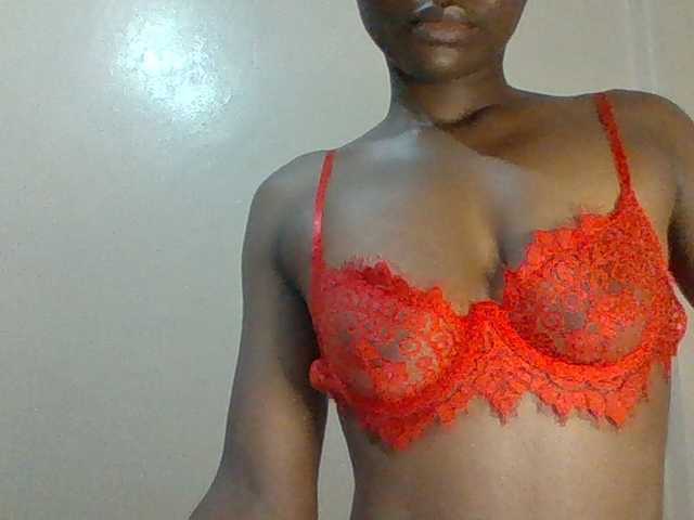 Sexybooty15 live cam on BongaCams