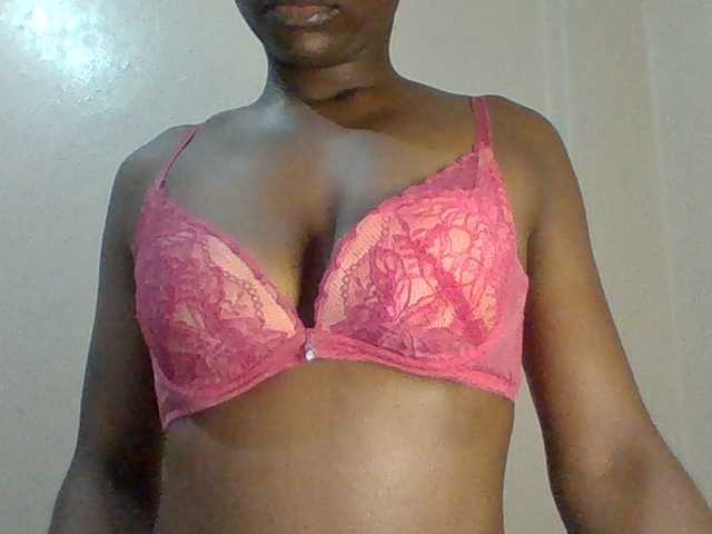 Sexybooty15 live cam on BongaCams